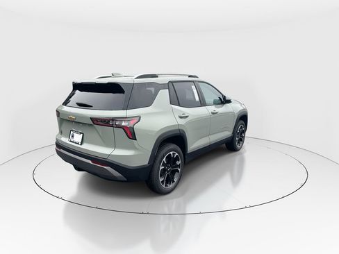 New 2026 Chevrolet Equinox LT image 8