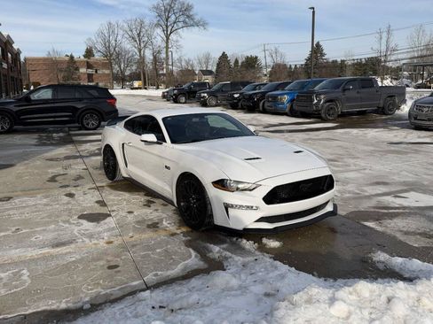 Used 2019 Ford Mustang GT Premium w/ GT Performance Package image 4