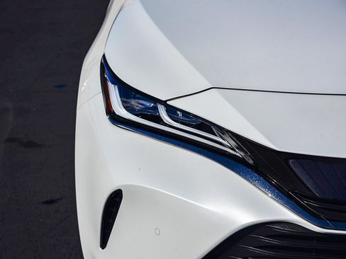 Certified 2024 Toyota Venza Nightshade image 12