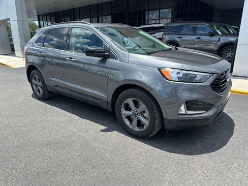 Used 2022 Ford Edge SEL w/ Sport Appearance Package AWD/4WD image 2