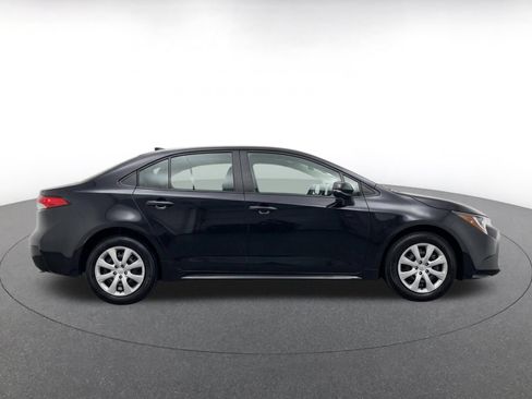 Used 2025 Toyota Corolla LE FWD image 10