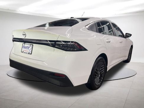 New 2026 Nissan Sentra SV w/ SV Convenience Package FWD image 5