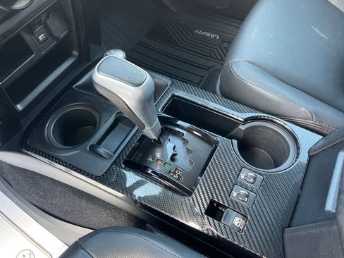 Used 2022 Toyota 4Runner TRD Off-Road Premium image 28