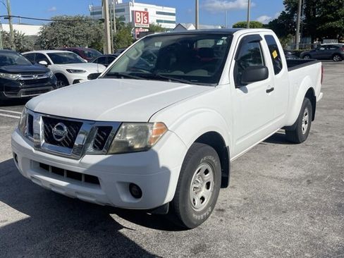 Used 2018 Nissan Frontier S RWD image 3