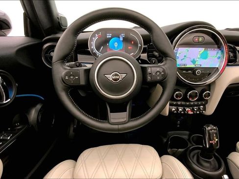 Certified 2023 MINI Cooper S image 4