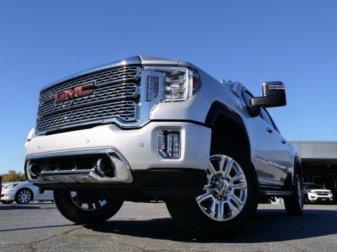 Used 2022 GMC Sierra 2500 Denali image 53