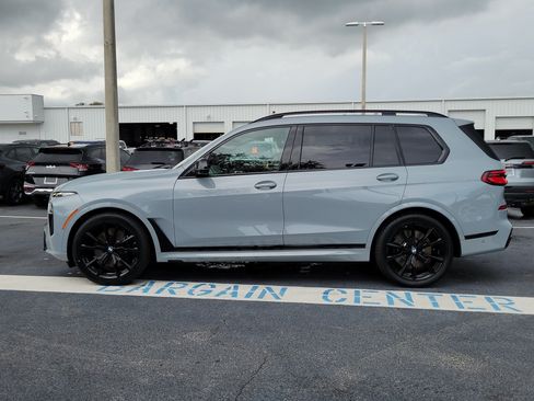 Used 2024 BMW X7 M60i w/ Executive Package AWD/4WD image 6