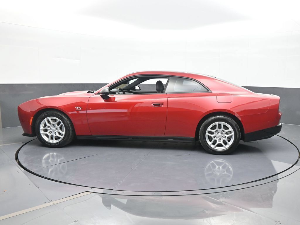 Used 2025 Dodge Charger Daytona R/T w/ Sun & Sound Package AWD/4WD image 3