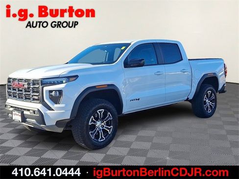 Used 2024 GMC Canyon AT4 w/ AT4 Premium Package image 3