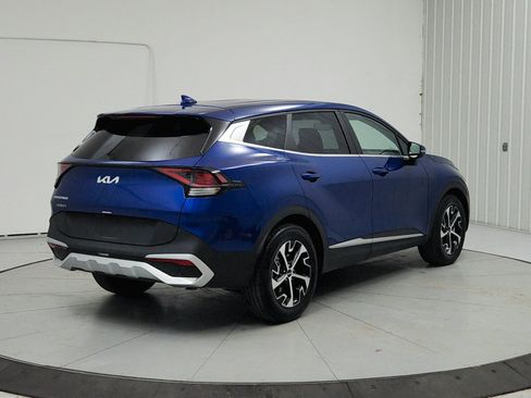 Used 2025 Kia Sportage EX FWD image 7