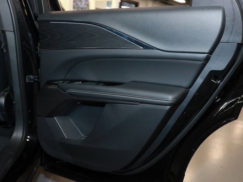 Used 2024 Cadillac Lyriq Luxury w/ LPO, Floor Liner Package image 20