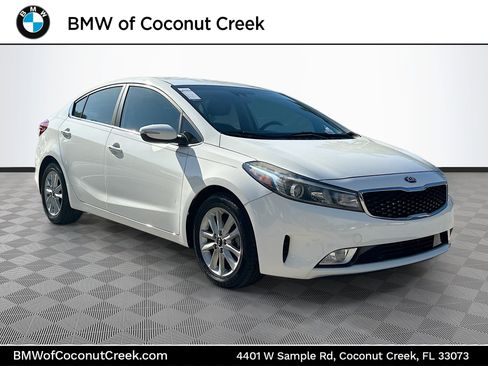Used 2017 Kia Forte S w/ S Technology Package image 1