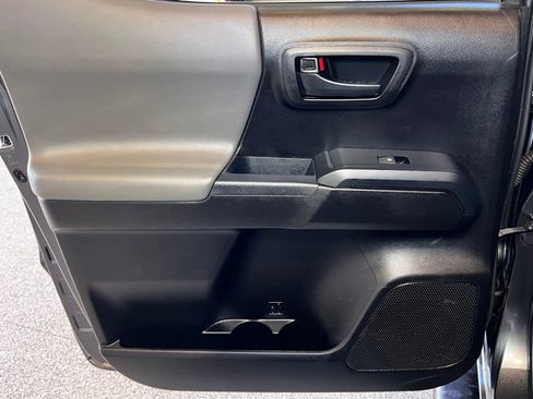 Used 2021 Toyota Tacoma SR image 42
