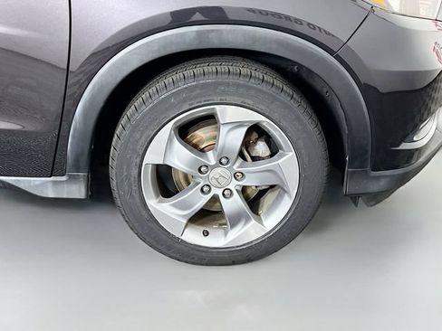 Used 2017 Honda HR-V LX image 33