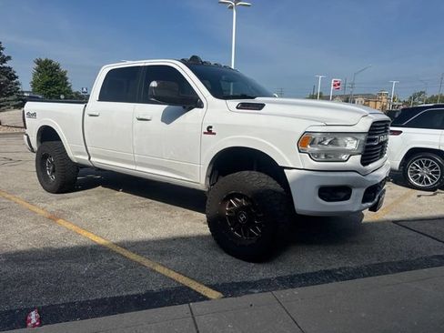 Used 2019 RAM 2500 Laramie AWD/4WD image 2