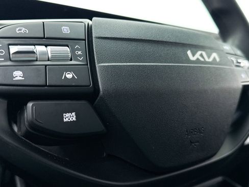 Used 2025 Kia K4 LXS image 8