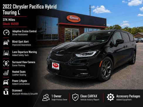 Used 2022 Chrysler Pacifica Touring-L w/ S Appearance Package FWD image 2