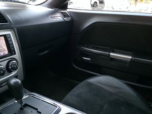 Used 2012 Dodge Challenger SRT8 w/ Premium Sound Group image 26