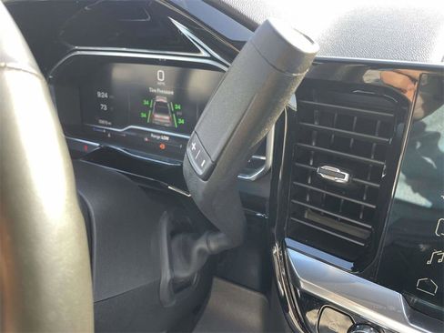 Used 2024 GMC Sierra 1500 Elevation image 17