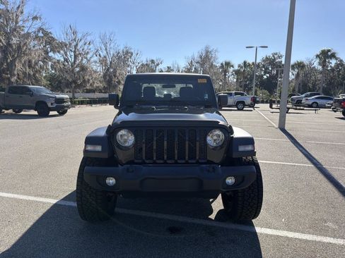 Used 2020 Jeep Gladiator Sport w/ Quick Order Package 24S image 8