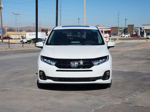 New 2026 Honda Odyssey Touring image 6