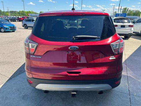 Used 2017 Ford Escape SE w/ SE Cold Weather Package FWD image 6
