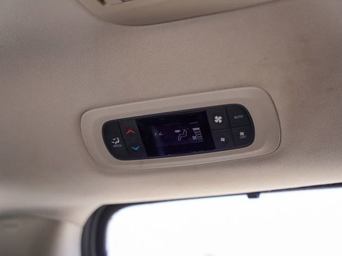 Used 2017 Chrysler Pacifica Touring-L Plus w/ Advanced Safetytec Group image 29