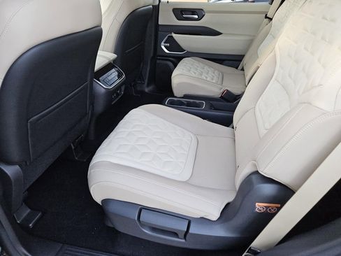 New 2026 Nissan Armada Platinum w/ Convenience Package image 10