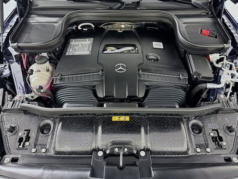 New 2026 Mercedes-Benz Maybach GLS 600 4MATIC image 12