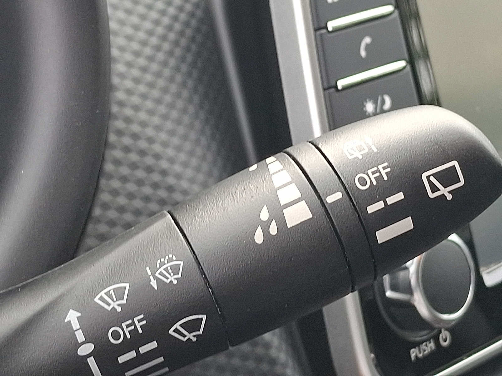 Used 2025 Nissan Kicks Play S FWD image 26