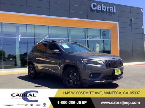 Used 2020 Jeep Cherokee Latitude Plus FWD image 1