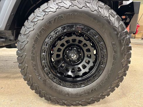 Used 2020 Jeep Wrangler Unlimited Sport S image 11