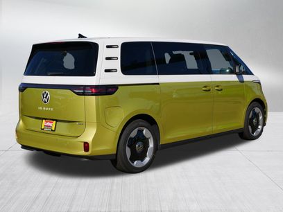 New 2025 Volkswagen ID. Buzz Pro S Plus