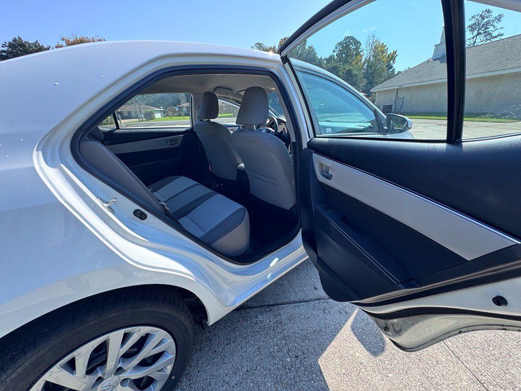 Used 2019 Toyota Corolla LE FWD image 15