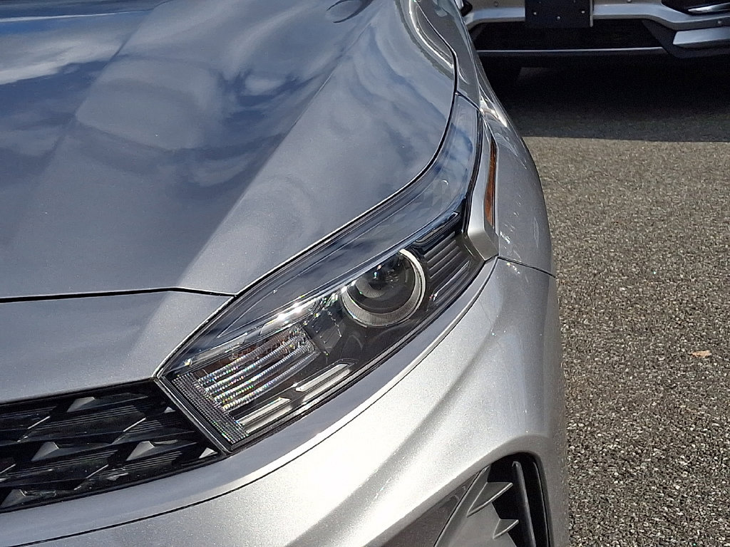 Certified 2023 Kia Forte LXS w/ LXS Technology Package FWD image 11