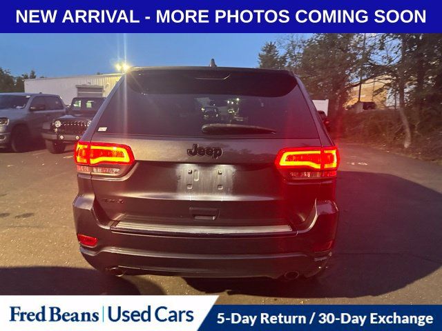 Used 2015 Jeep Grand Cherokee Altitude AWD/4WD image 3