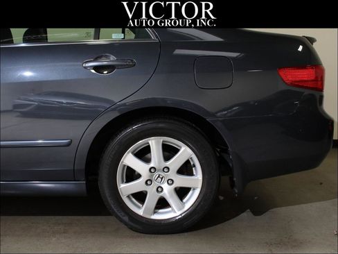Used 2005 Honda Accord EX image 7