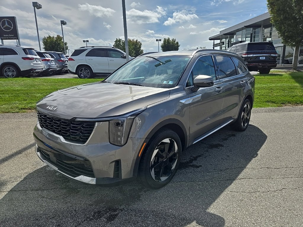 Certified 2025 Kia Sorento EX AWD/4WD image 10