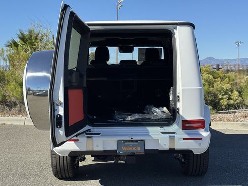 New 2026 Mercedes-Benz G 550 image 12