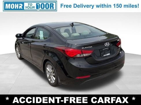 Used 2015 Hyundai Elantra SE w/ Option Group 02 FWD image 3