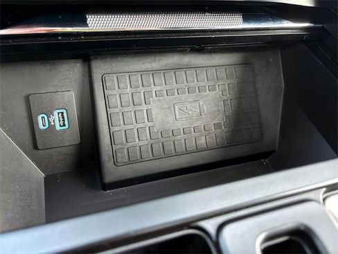 Used 2022 Ford F150 Lightning Lariat w/ Equipment Group 511A High image 28