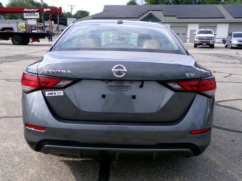 Used 2020 Nissan Sentra SV w/ SV Premium Package image 7