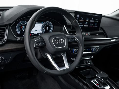 Certified 2024 Audi Q5 e Premium Plus AWD/4WD image 10