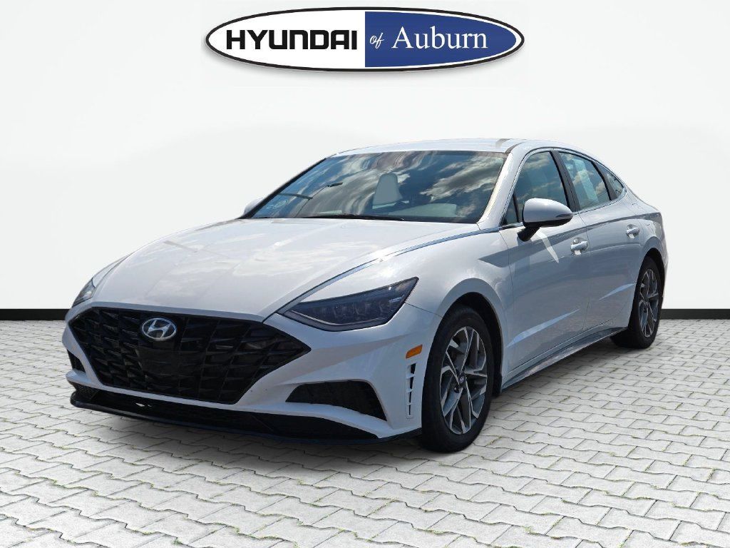 Certified 2023 Hyundai Sonata SEL w/ Preferred Accessory Package FWD image 11