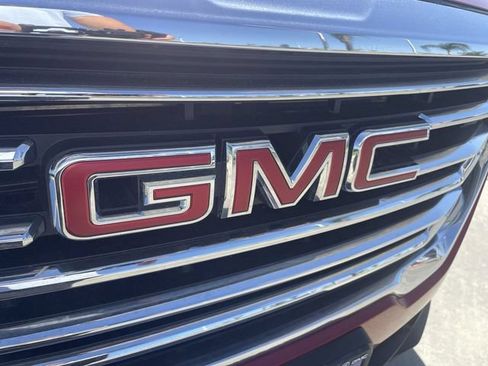 Used 2022 GMC Terrain SLT w/ Infotainment Package II FWD image 31