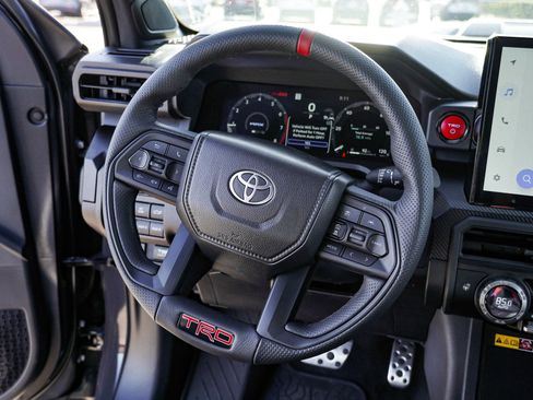 Certified 2025 Toyota Tacoma TRD Pro image 33