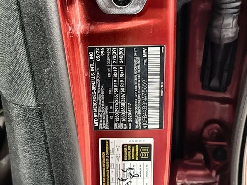 Used 2022 Mercedes-Benz GLE 350 4MATIC w/ Premium Package image 33