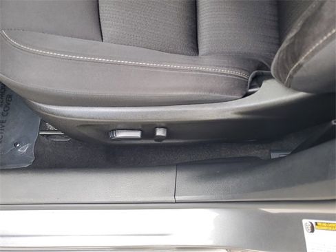 Used 2024 Nissan Altima 2.5 SV image 21
