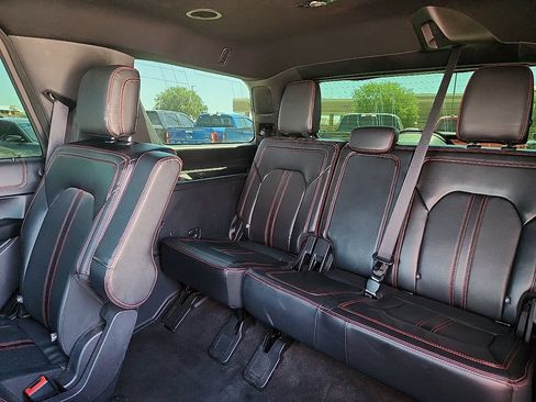 Used 2020 Ford Expedition Limited w/ Equipment Group 303A AWD/4WD image 5