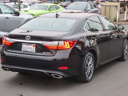 Used 2017 Lexus ES 350 image 4